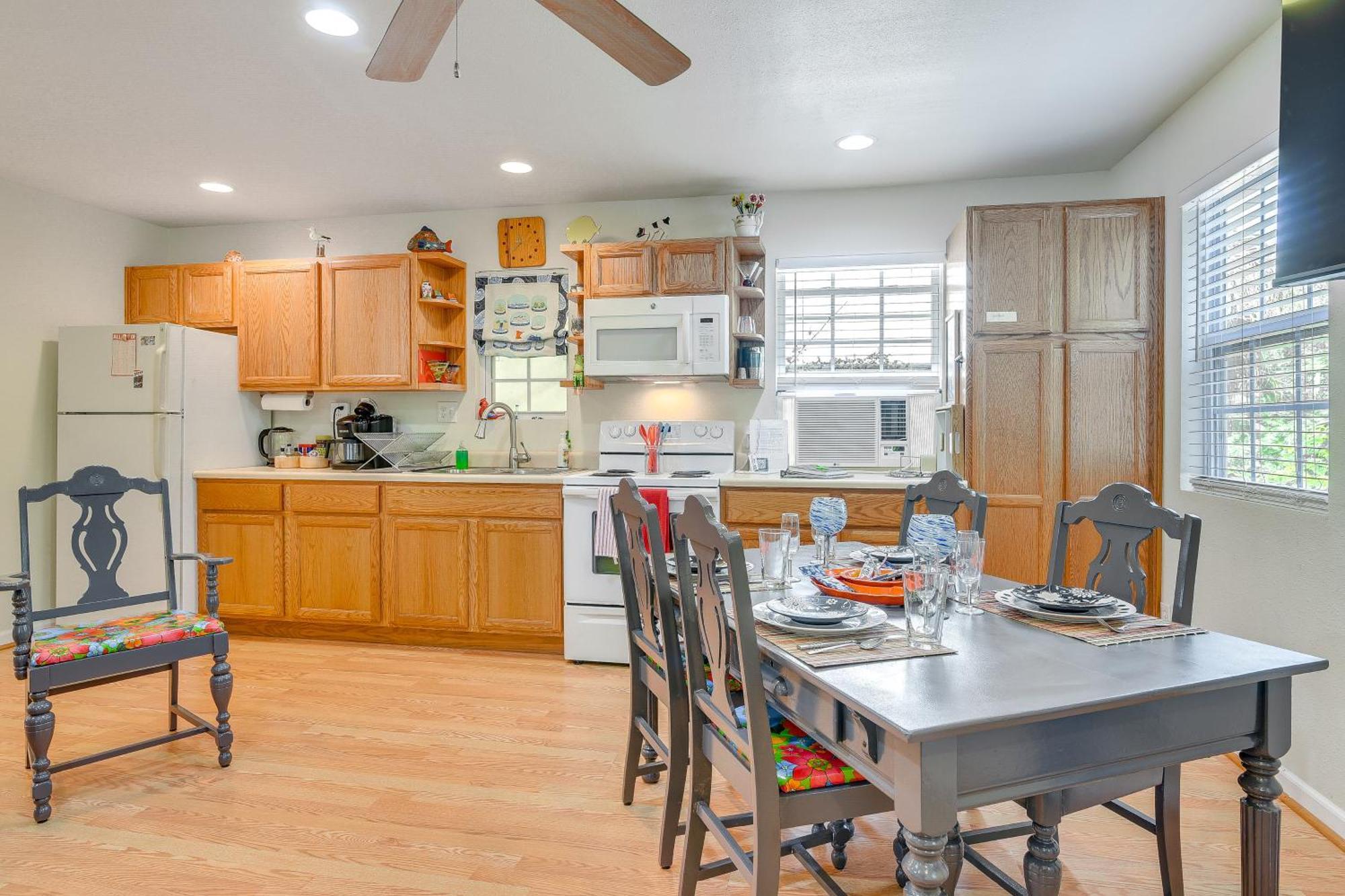 Cozy Galveston Apartment With Private Beach Pass! Εξωτερικό φωτογραφία